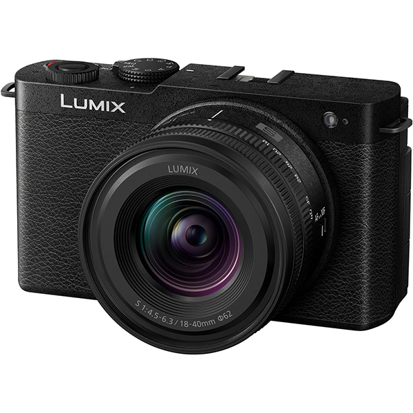 Panasonic Lumix S9 Black + Lumix 18-40mm F4.5-6.3 Fotocamera Digitale DC-S9N